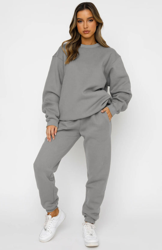 Damen nan zweiteiliges Cozy-Loungewear-Set mit Oversize-Rundhals und hochgeschnittener Jogginghose mit Kordelzug Shop Nory