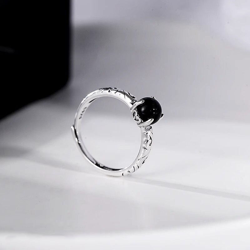 Damen filigraner Ring mit elegantem Onyx und kunstvoller Fassung Shop Nory