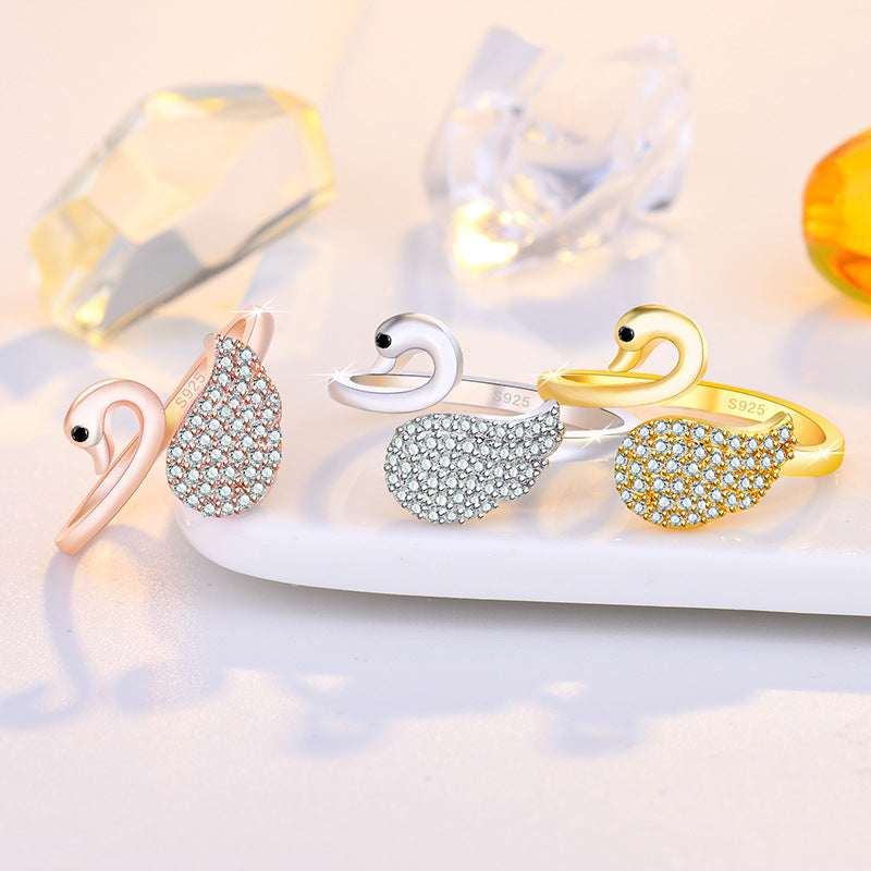 Damenring mit elegantem Schwan-Design aus hochwertigem Edelstahl Shop Nory