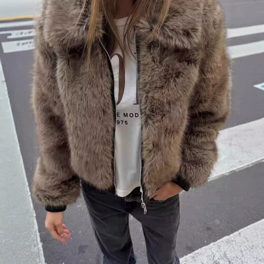Damen Kurze Kunstpelz-Bomberjacke mit voluminösem Schalkragen und Reißverschluss Shop Nory
