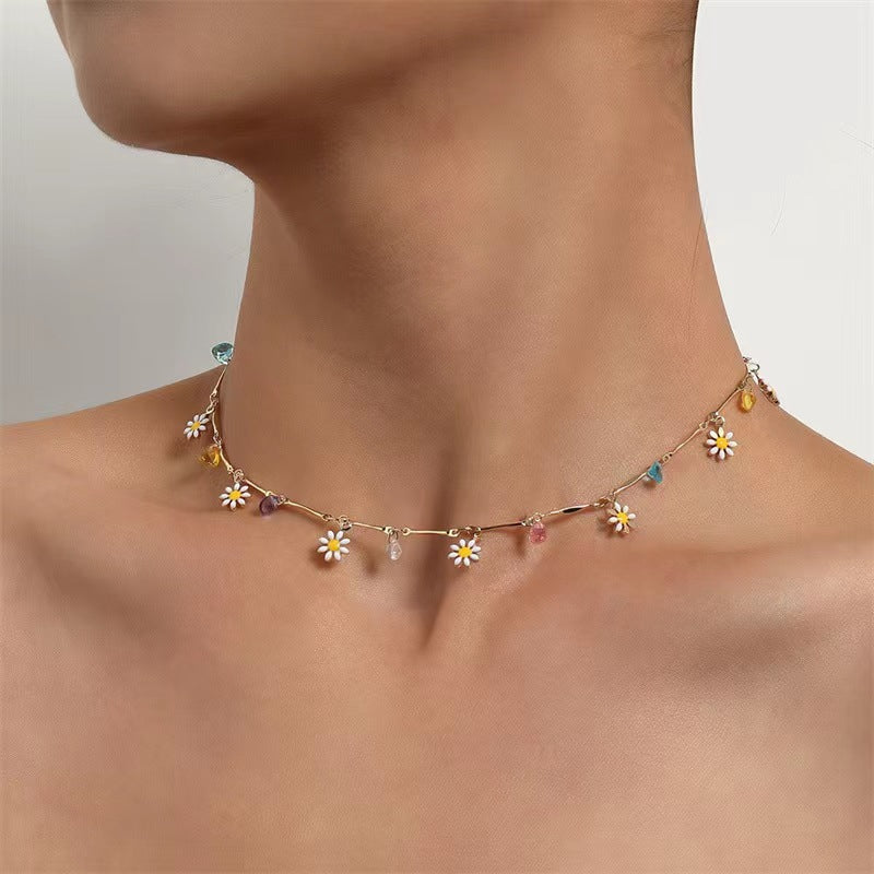 Böhmische Gänseblümchen-Anhänger-Halskette | Shop Nory