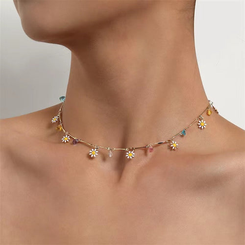 Böhmische Gänseblümchen-Anhänger-Halskette | Shop Nory