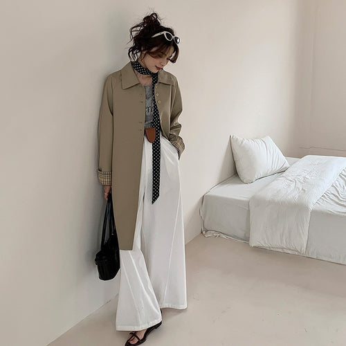 Damen leichter Trenchcoat mit kontrastierten Karomanschetten Shop Nory