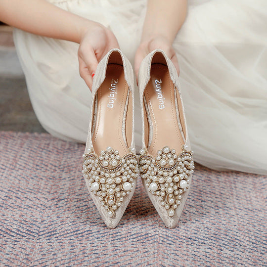 Elegante Braut Ballerinas mit Spitze und Kunstperlen
