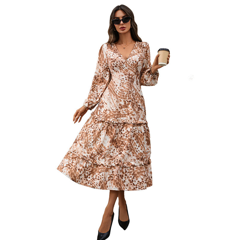Damen Wickel-Midikleid mit Volantstufen, Taillenraffung und seitlichem Beinschlitz Shop Nory