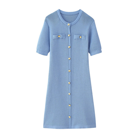Damen Strickkleid mit kurzen Ärmeln und Knopfleiste