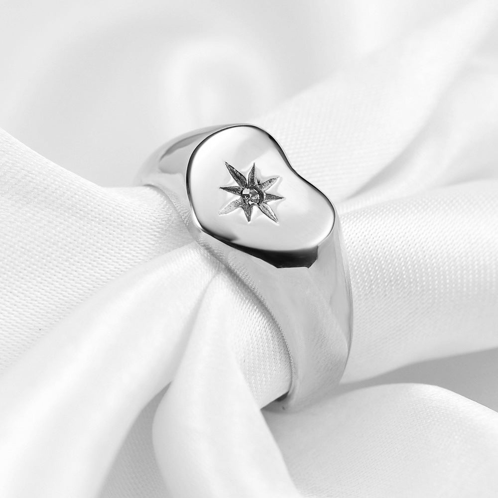 Damen Ring mit kunstvollem Sternmotiv und hochwertiger Oberfläche Shop Nory