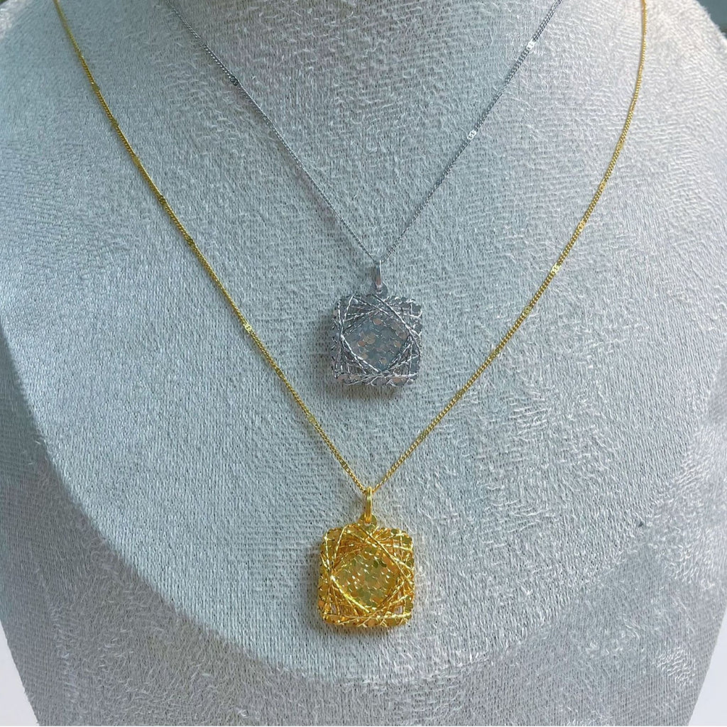 Damen kunstvolle Halskette mit filigranem Anhänger und schimmernden Details Shop Nory