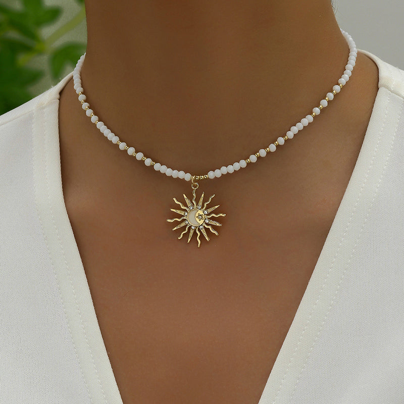 Böhmische Halskette Mit Sonnenanhänger | Shop Nory