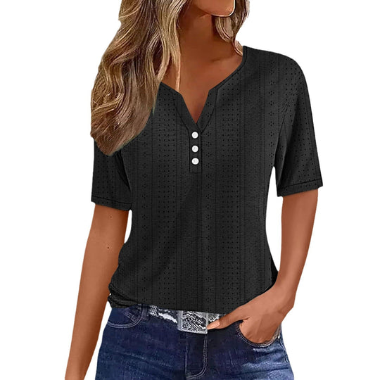 Damen Kurzarm Bluse mit Knopfdetails und feiner Lochmusterstruktur
