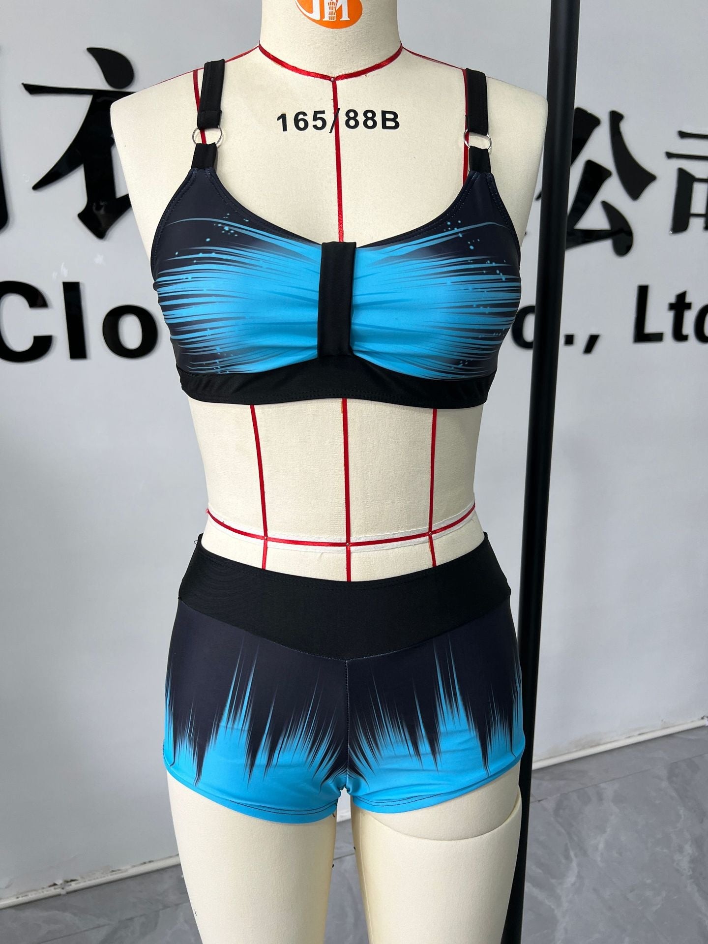 Damen nan sportliches Bikini-Set mit stützendem Bustier-Top und figurformenden Badeshorts