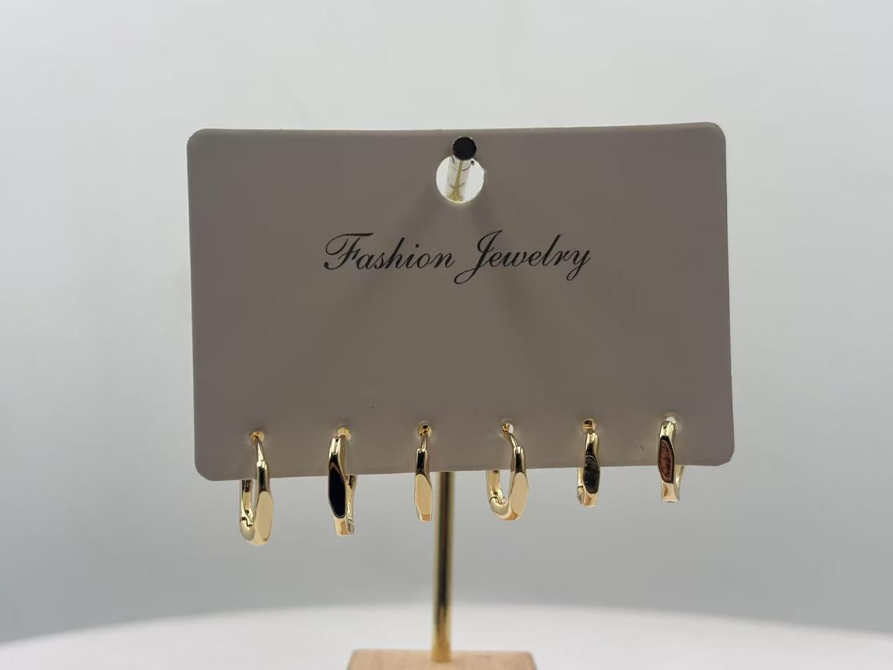 Damen Ohrringe mit modernem und minimalistischem Design Shop Nory