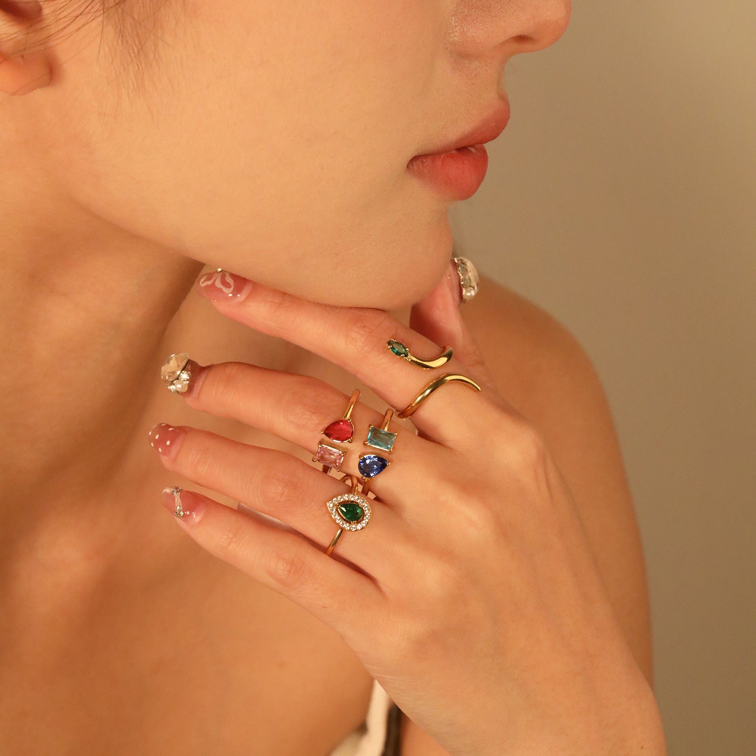 Damen verstellbarer Ring mit funkelnden Zirkonia Shop Nory