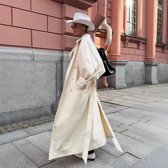 Damen Maxilanger taillierter Trenchcoat aus leichter Baumwollmischung mit Bindegürtel Shop Nory