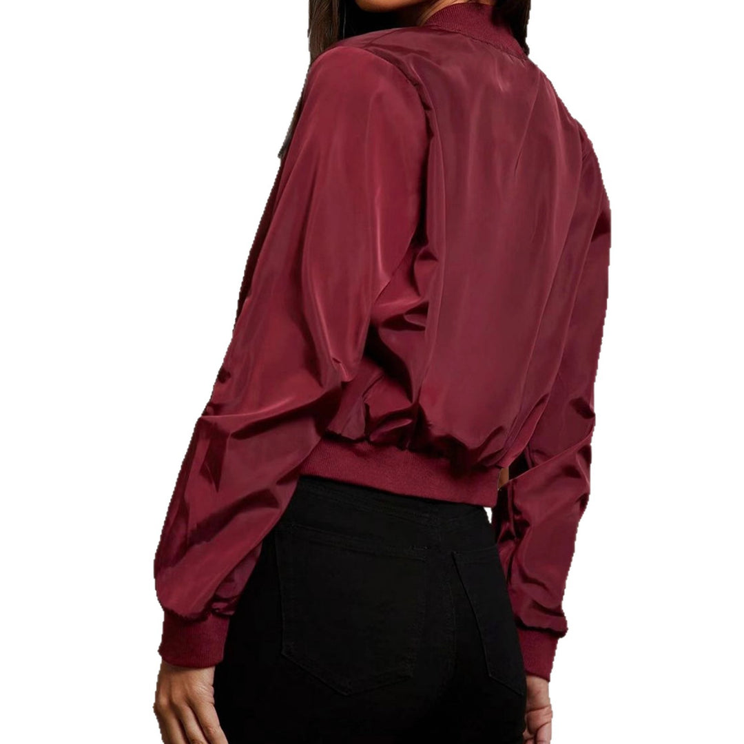 Damen Cropped Bomberjacke aus Satinoptik mit Ärmeltasche und elastischem Saum Shop Nory