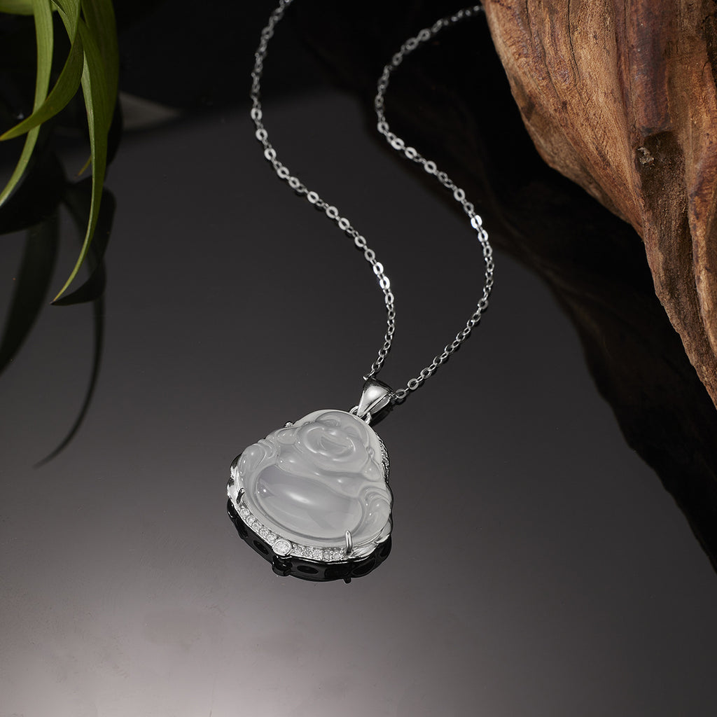 Damen Anhänger aus hochwertigem Jade mit detailreichen Zirkonia-Verzierungen Shop Nory