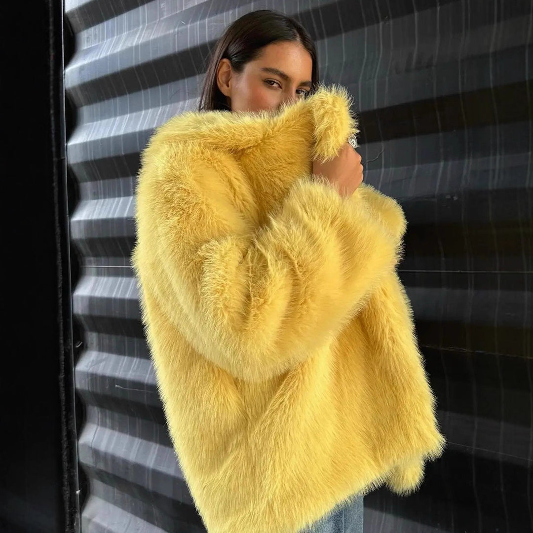 Damen Kurzer Oversize Kunstpelz-Mantel mit voluminösem Schalkragen Shop Nory