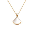 Damen Halskette mit eleganter Muschelform und funkelnden Kristallen Shop Nory