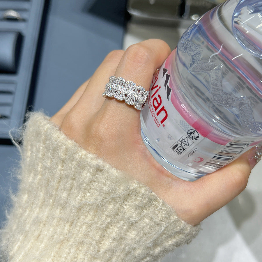 Damen Luxus-Ring mit kunstvollen Zirkonia-Verzierungen Shop Nory