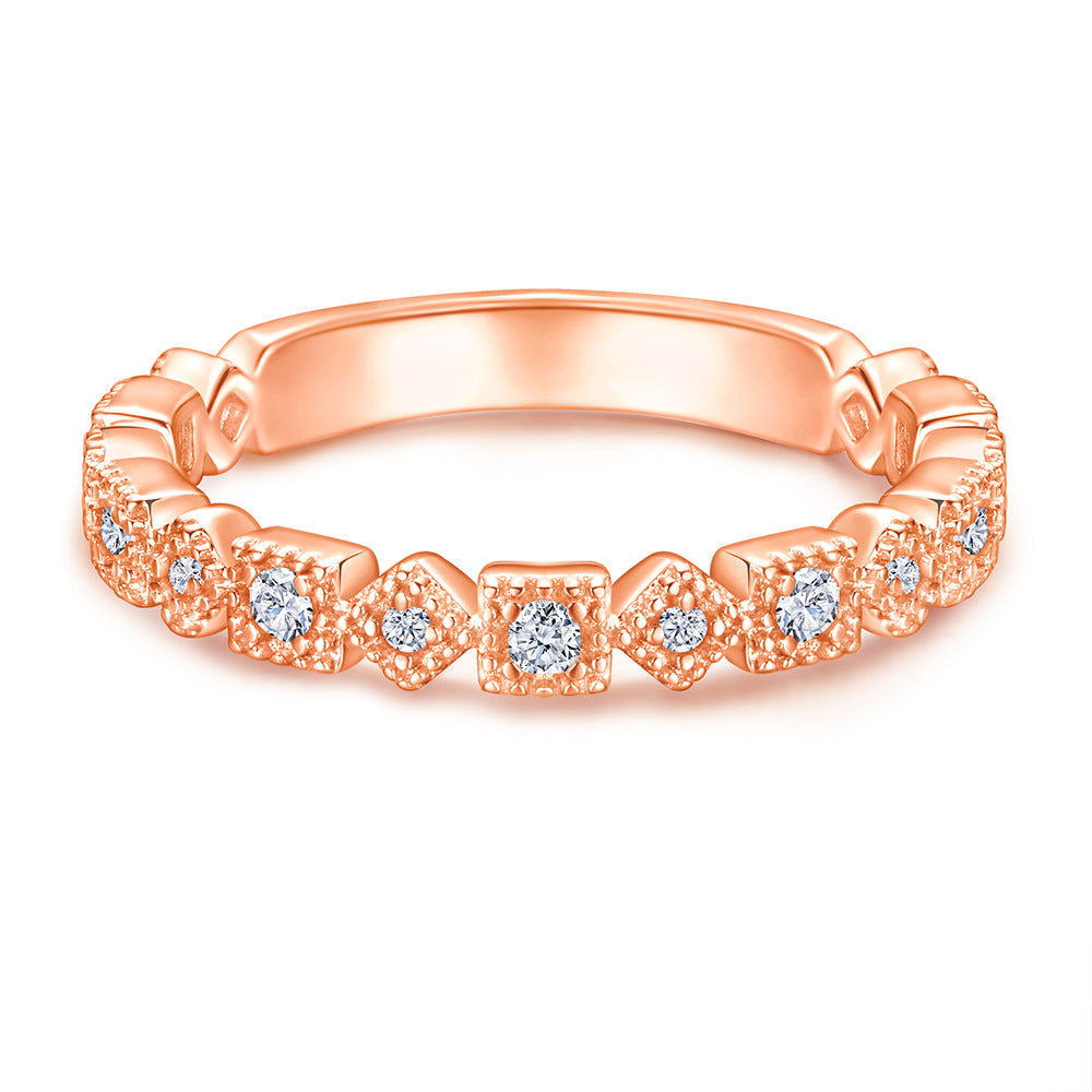 Damen Ring mit funkelnden Zirkonia-Steinen und elegantem Design Shop Nory