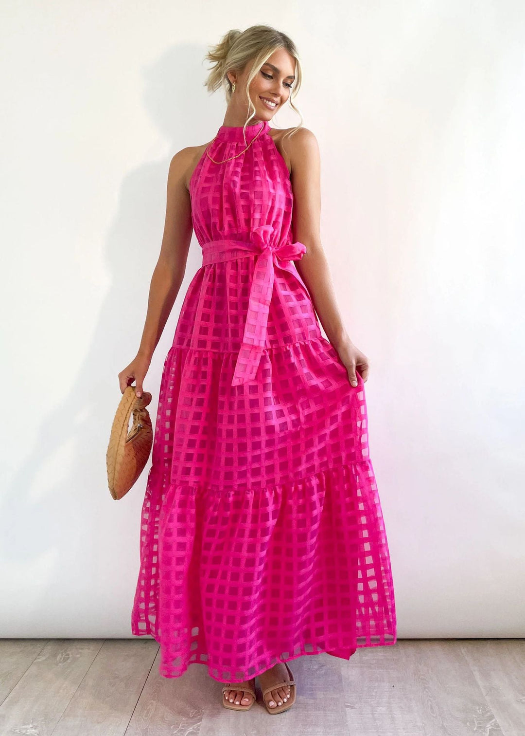 Damen Maxikleid mit raffiniertem Hochkragen und gestuftem Design