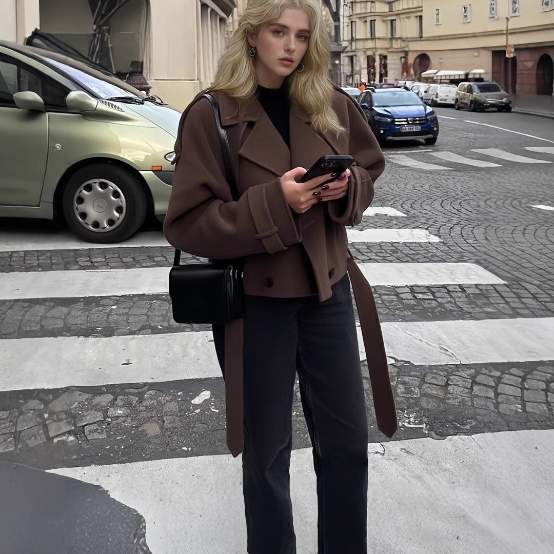 Damen Kurzschnitt Woll-Cabanjacke mit breitem Revers, Bindegürtel und Krempelärmeln Shop Nory