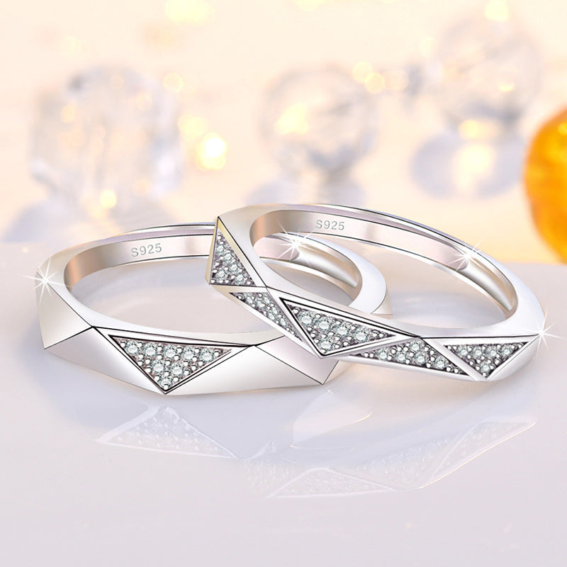 Damenring mit modernem geometrischem Design und funkelnden Zirkonia Shop Nory