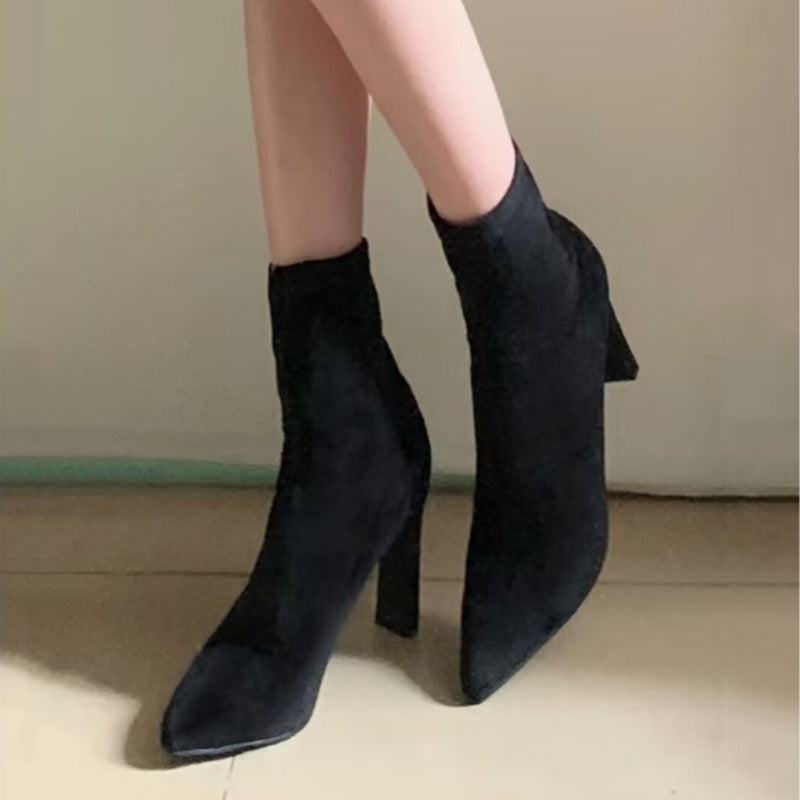 Damen spitz zulaufende Stiefeletten mit Sock-Top und skulpturiertem Stiletto-Absatz Shop Nory
