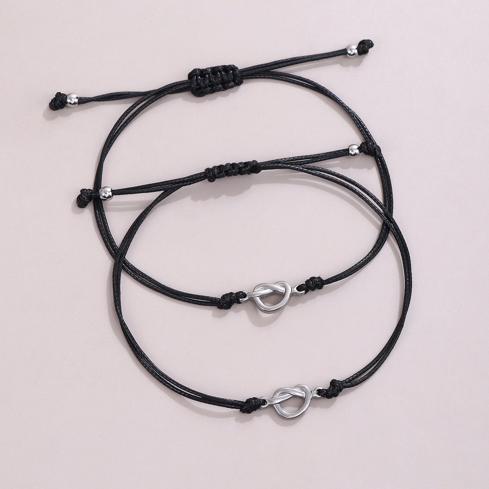 Damenarmband mit verstellbarem Knoten und Herzverschluss Shop Nory