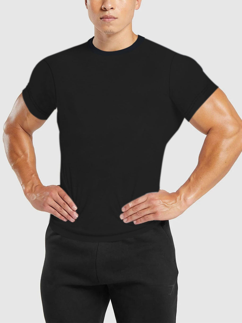 Herren nan tailliertes Rundhals-Leistungsshirt mit elastischem Seitenkeil und flachen Nähten