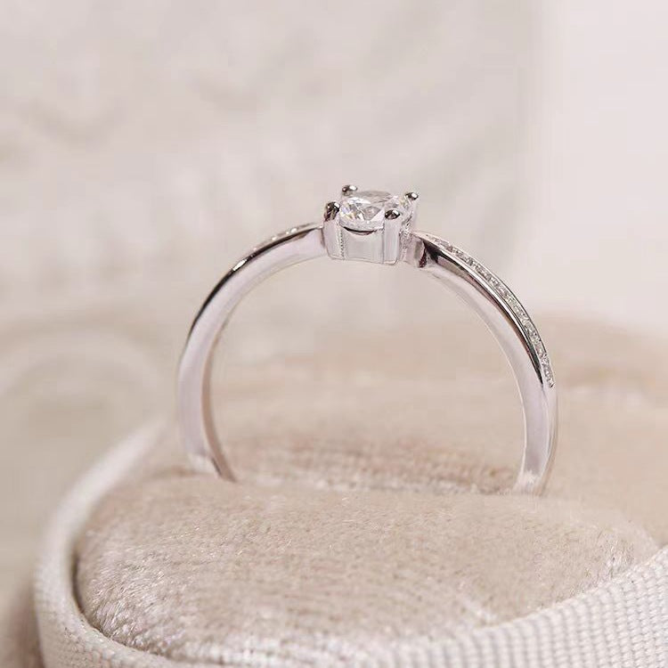 Damen eleganter Verlobungsring mit funkelndem Zirkonia Shop Nory