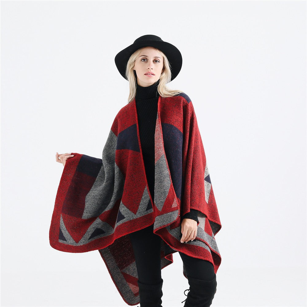 Damen Wollenes Dreiecksmotiv‑Überwurfponcho mit offener Front und dekorativer Kettelnaht Shop Nory