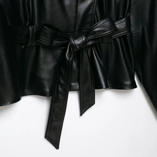 Damen Taillierter Kunstleder-Blazer mit Bindegürtel und Schalkragen Shop Nory