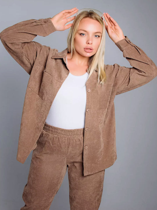 Damen nan Oversized-Cord-Set mit Hemdjacke und Gummizug-Jogpant Shop Nory