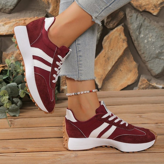 Damen Retro-Running-Sneaker mit Wildlederoptik, profilierter Gumminsohle und gepolstertem Komfortfußbett Shop Nory