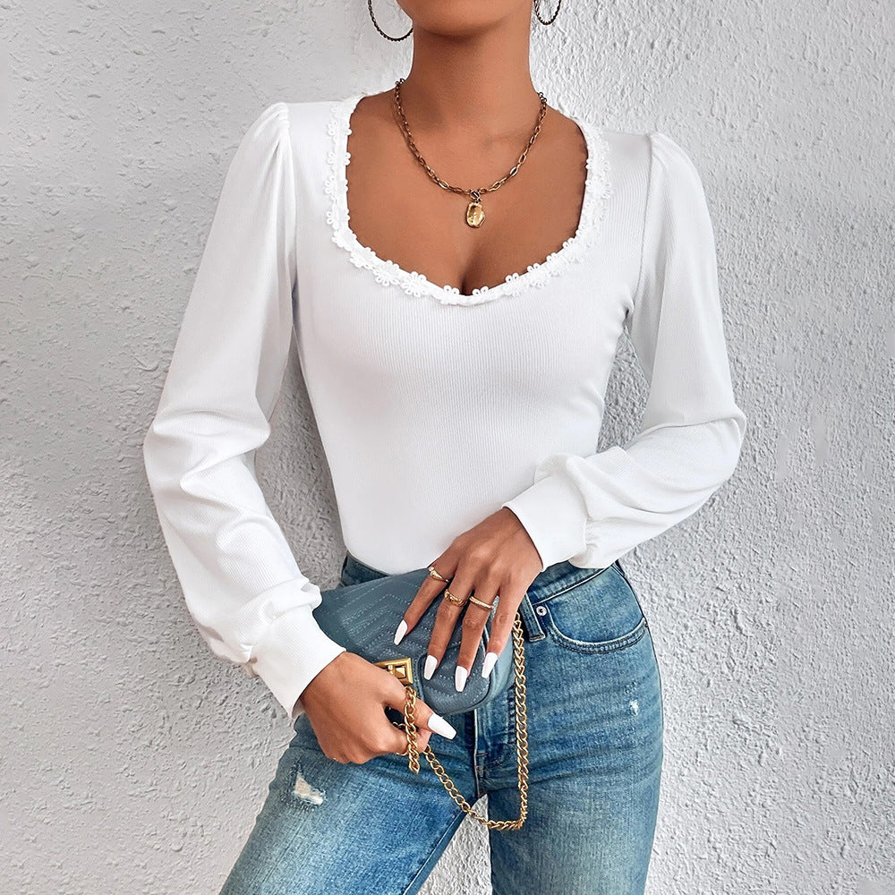 Damen Feinstrick-Bodyshirt mit herzförmigem Carmen-Ausschnitt Spitzenbordüre und leichten Puffärmeln Shop Nory