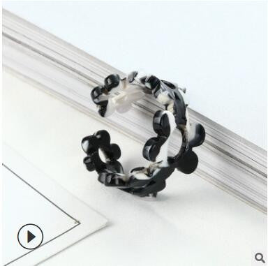 Damenring mit auffälligem Edelstein und modernem Design Shop Nory
