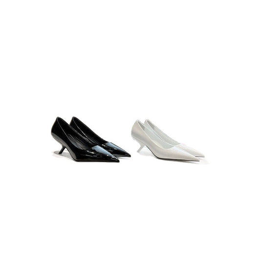Damen Spitz zulaufende Lack-Wedges mit skulptiertem Keilabsatz und doppeltem Knöchelriemen Shop Nory