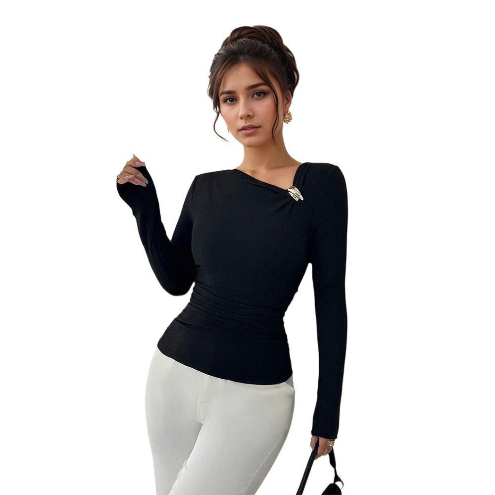 Damen figurbetontes Langarmshirt mit asymmetrischem Ausschnitt und dekorativer Brosche Shop Nory