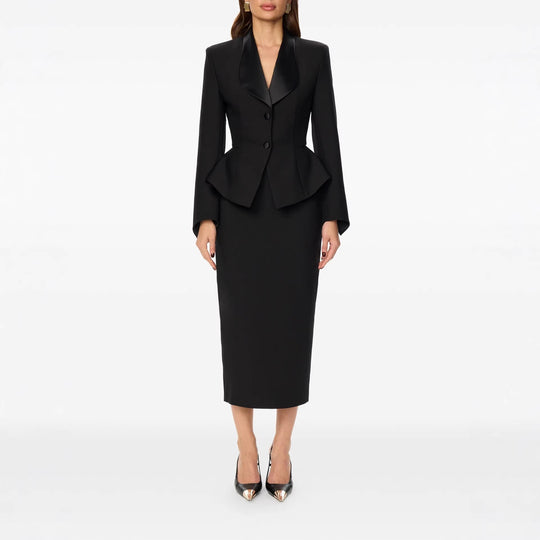 Damen Taillierter Blazer mit Schößchen Satin‑Schalkragen und schlanker Silhouette Shop Nory