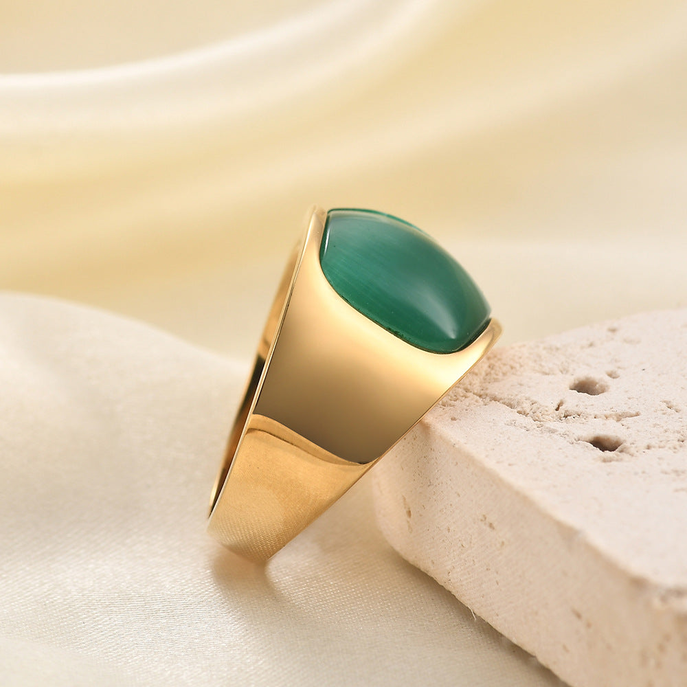 Damen Ring mit kunstvollem grünem Edelstein und elegantem Goldfinish Shop Nory