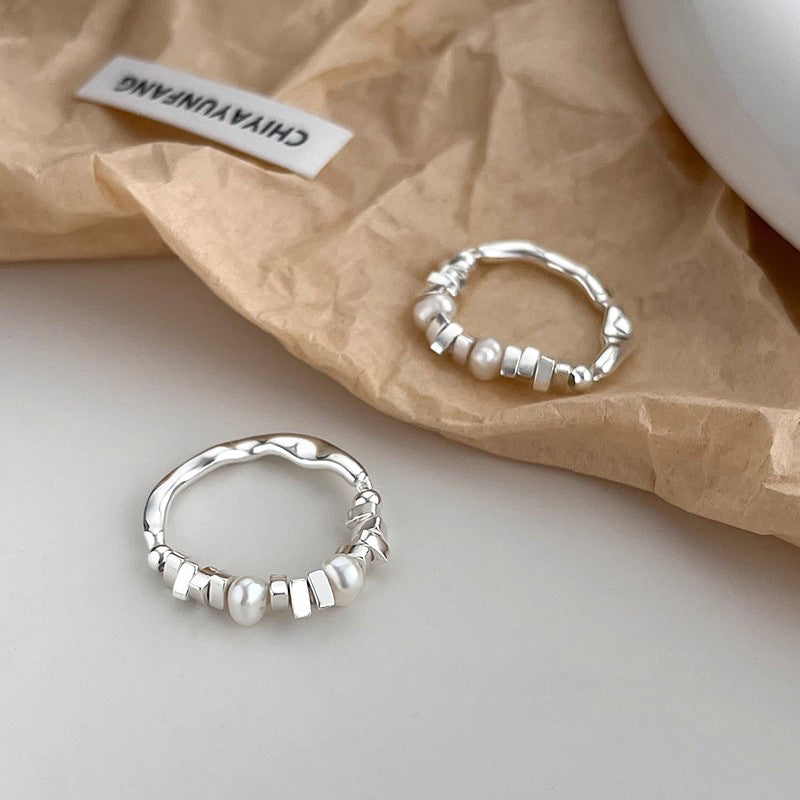 Damen eleganter und zierlicher Ring mit Perlenakzenten Shop Nory
