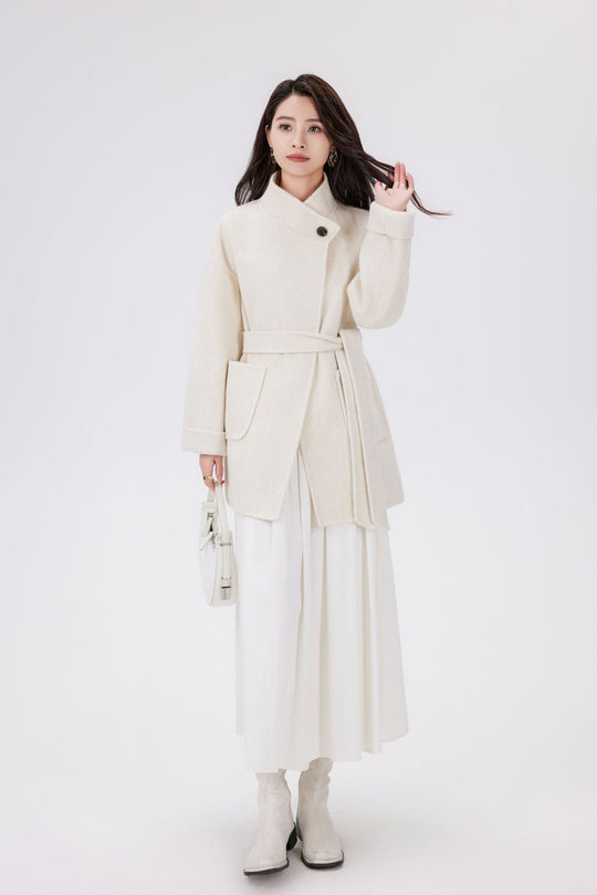 Damen Kurzer Wickel-Wollmantel mit hoher Knopfblende und aufgesetzten Taschen Shop Nory