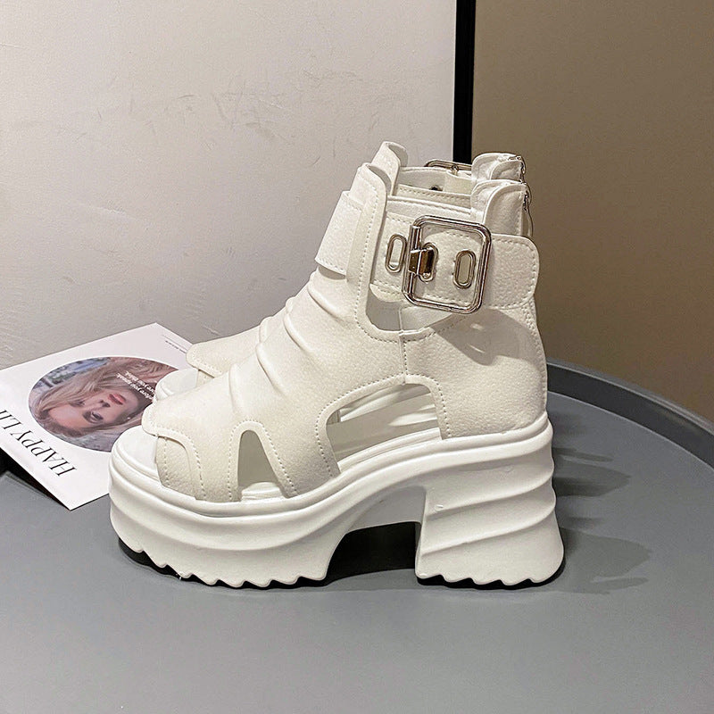 Damen nan Plateau-Sandaletten-Stiefelette mit Aussparungen offener Zehenpartie und verstellbarer Metallschnalle