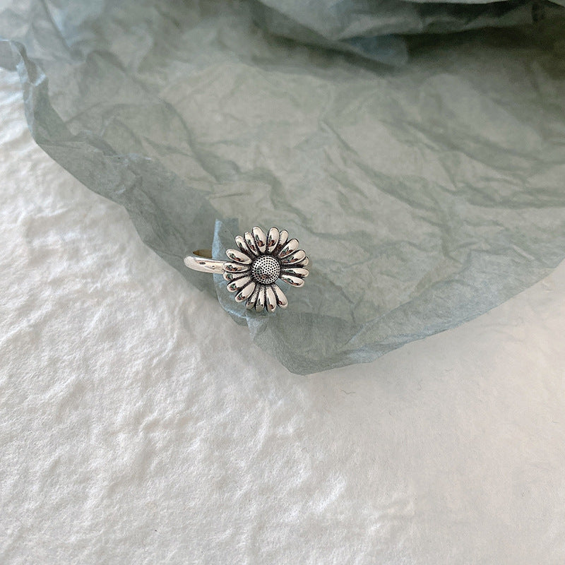 Damenring mit floralem Design und beweglichem Element Shop Nory