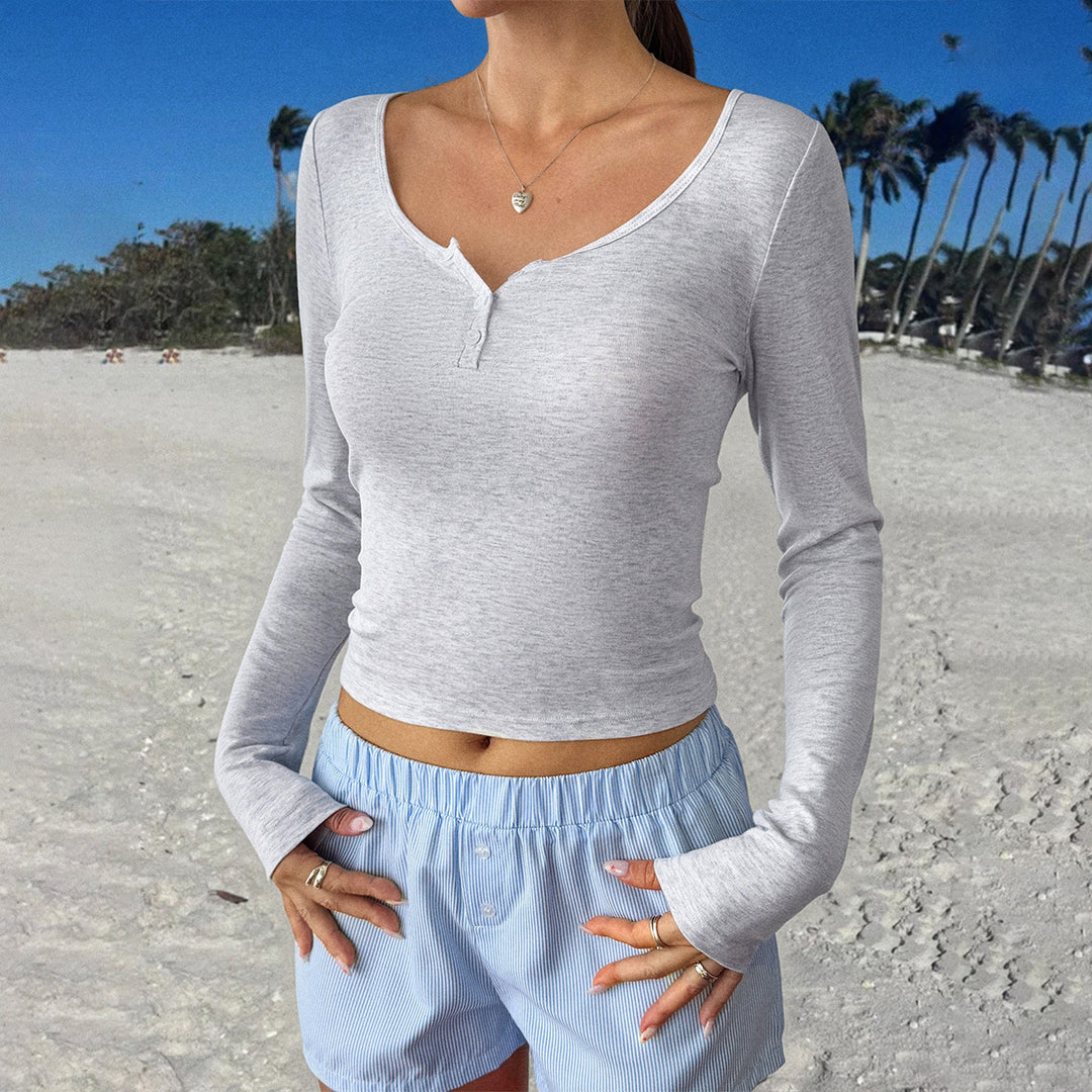 Damen nan tailliertes Henley-Langarmshirt mit tiefem U-Ausschnitt, feiner Rippstruktur und dekorativer Knopfleiste Shop Nory