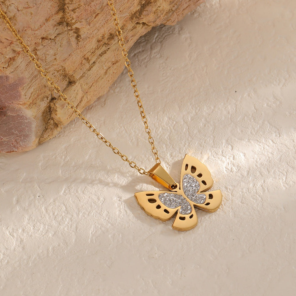 Damen Halskette mit herzförmigem Anhänger und funkelnden Zirkonia Shop Nory
