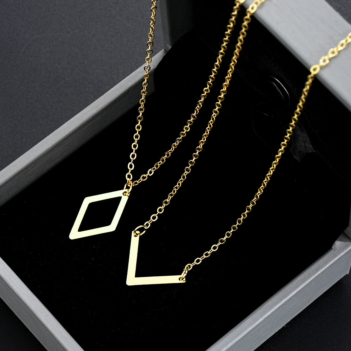 Damen mehrlagige Halskette mit geometrischen Anhängern Shop Nory