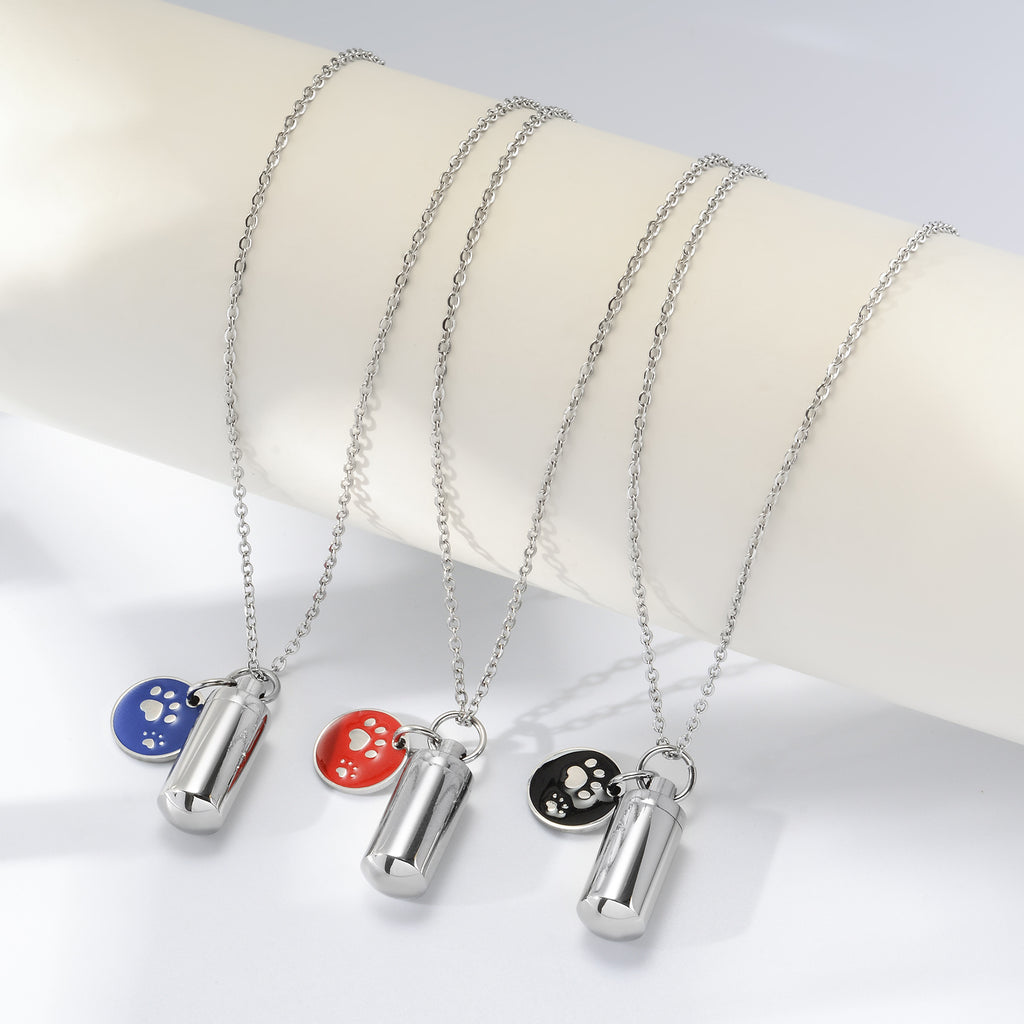 Damen Halskette mit personalisiertem Medaillon und Pfotenanhänger Shop Nory