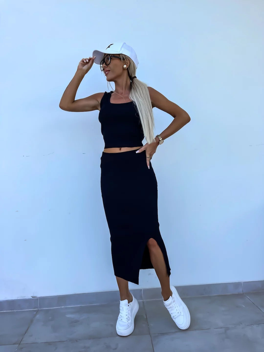 Damen Gemütliches Strick-Set mit schulterfreier Bluse und langer, schmaler Rock Shopnory